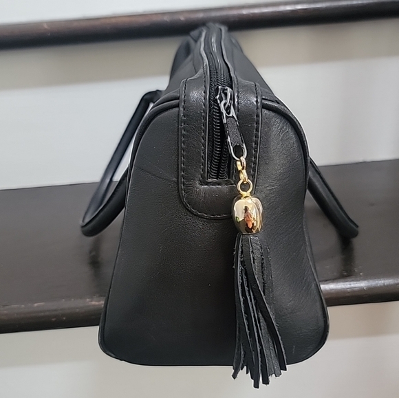 Giani Bernini Small Black Leather Handbag Purse Tassel Zip Double Hadle - Picture 2 of 6